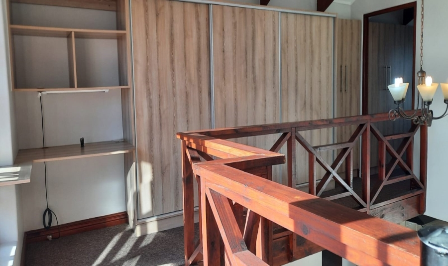 4 Bedroom Property for Sale in Marina Martinique Eastern Cape